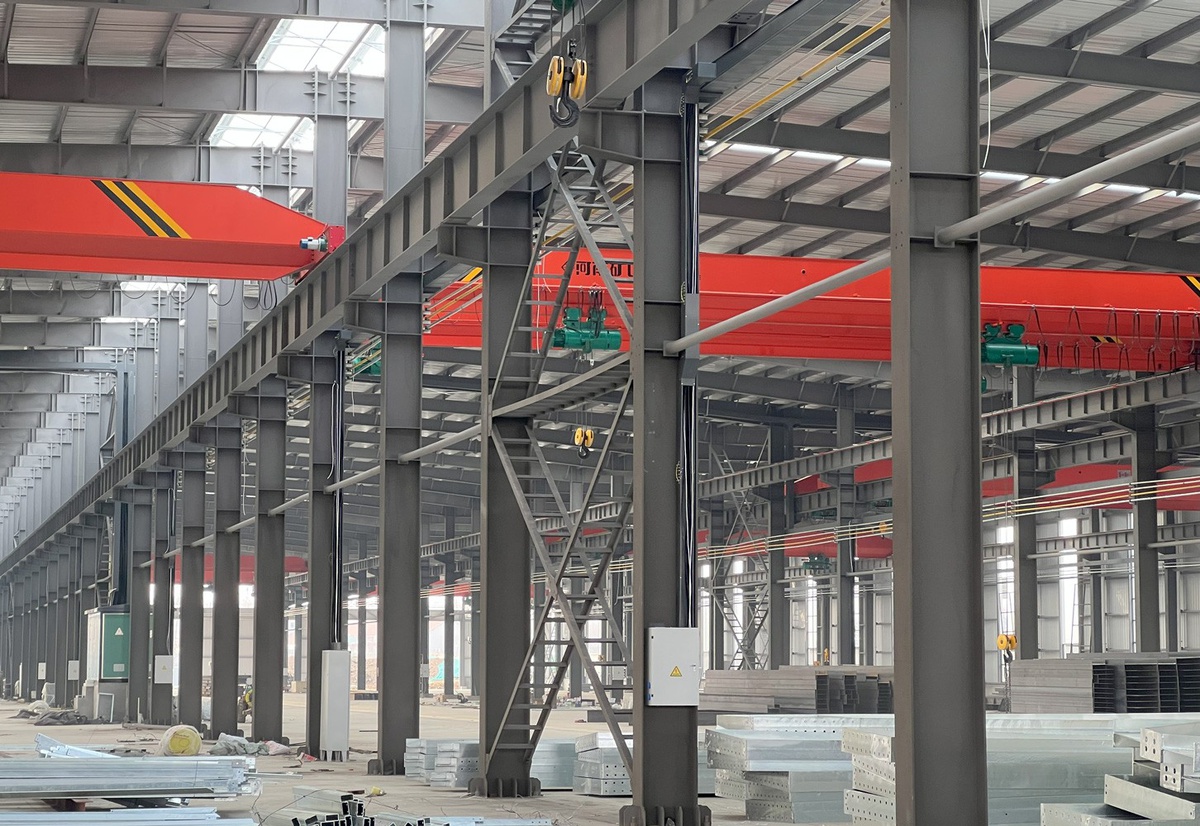 Industrial Steel Structure Buildings - Workshops and Factories
