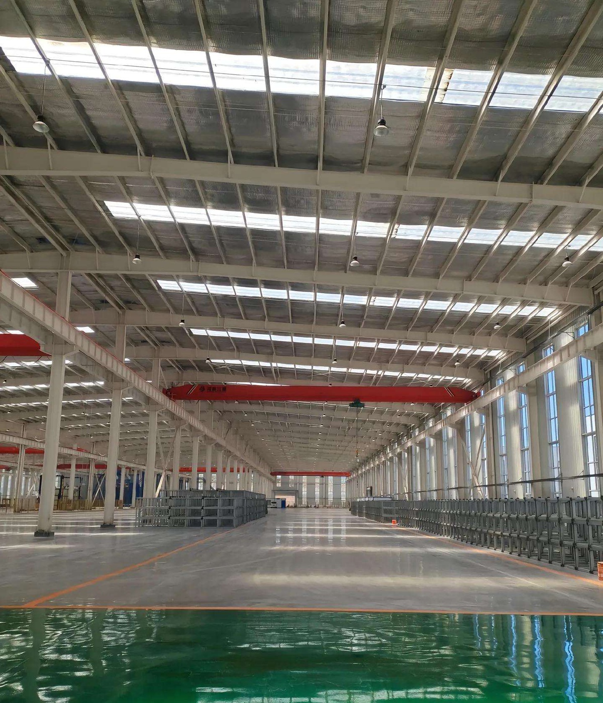 Shandong 5000m² Flooring Production Workshop - Steel structure project image 3