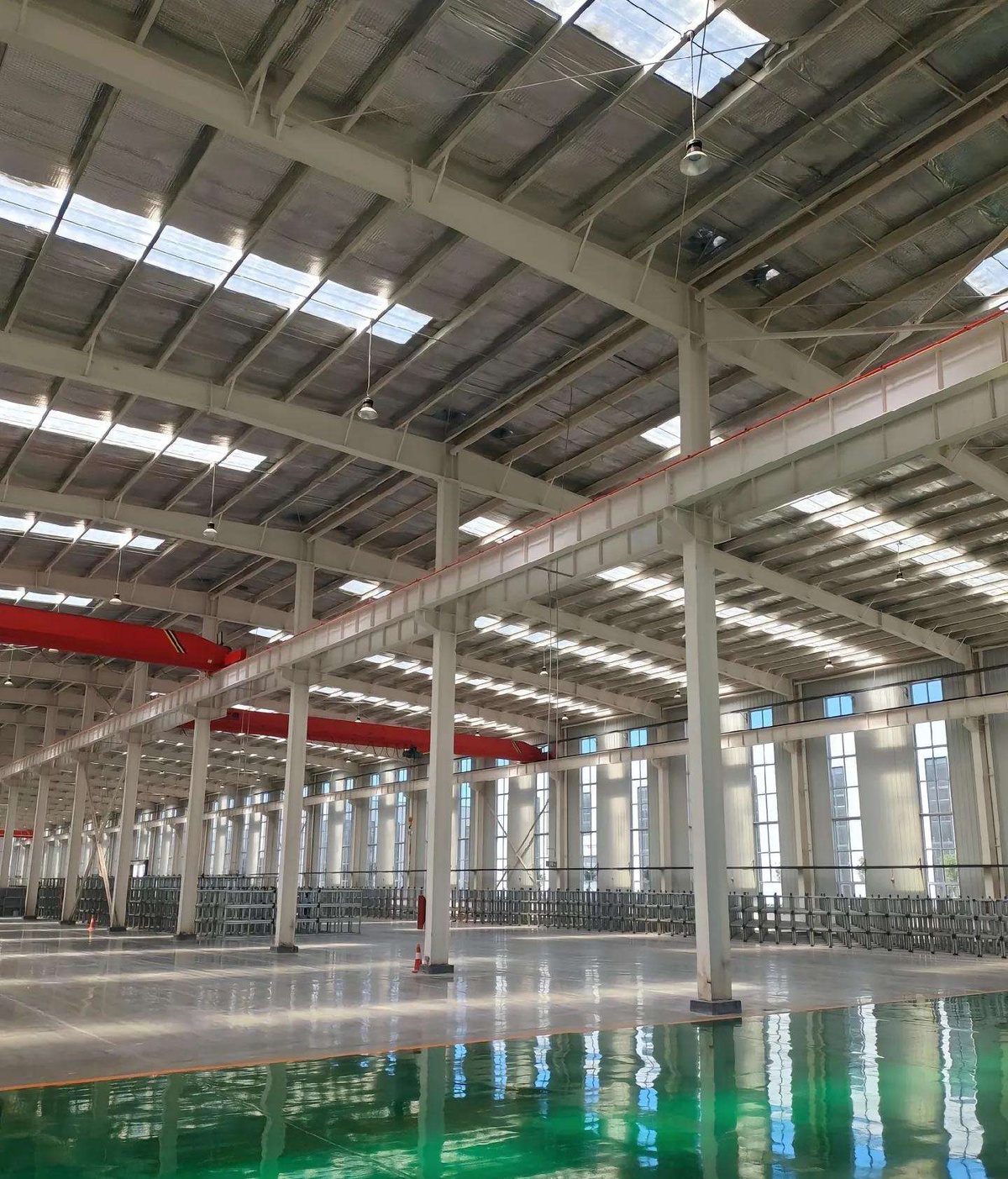 Shandong 5000m² Flooring Production Workshop - Steel structure project image 1